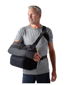 Acquista il Cuscino per spalla DonJoy Ultrasling® PRO con abduzione a 15° per immobilizzazione e supporto post-operatorio, ambidestro e traspirante
